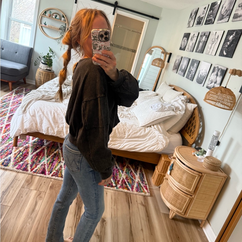 Free People cropped thermal in washed black size S - Picture 3 of 11